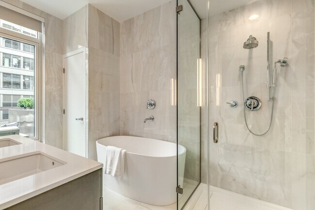 Building Photo - 1350 Boylston St