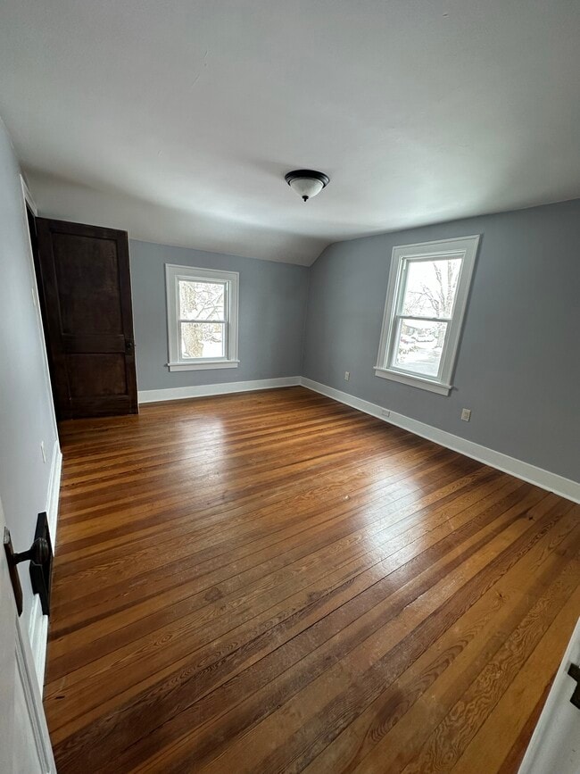 Building Photo - 502 N Mingo St