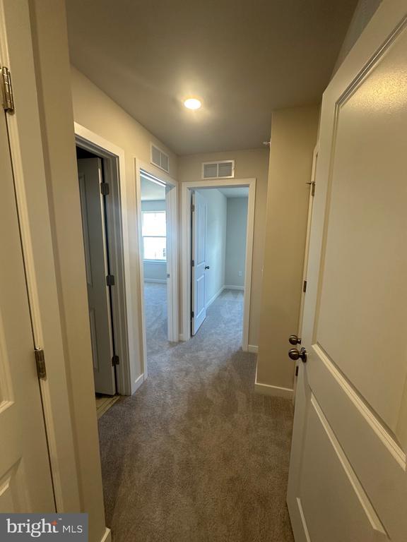 Building Photo - 17 Atkins Dr