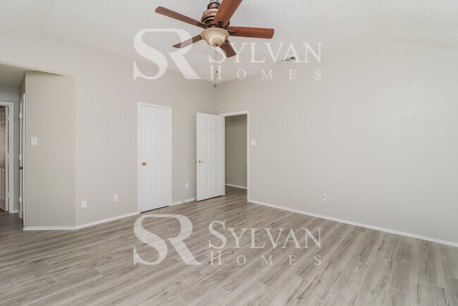 Building Photo - Carve Out a Great Life Here!