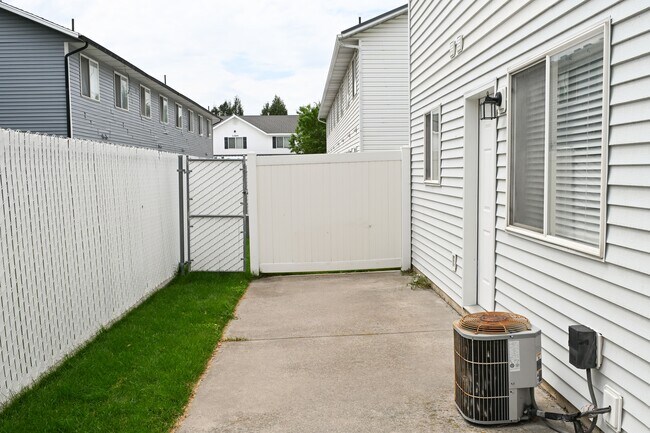 Building Photo - 1394 N 290 W
