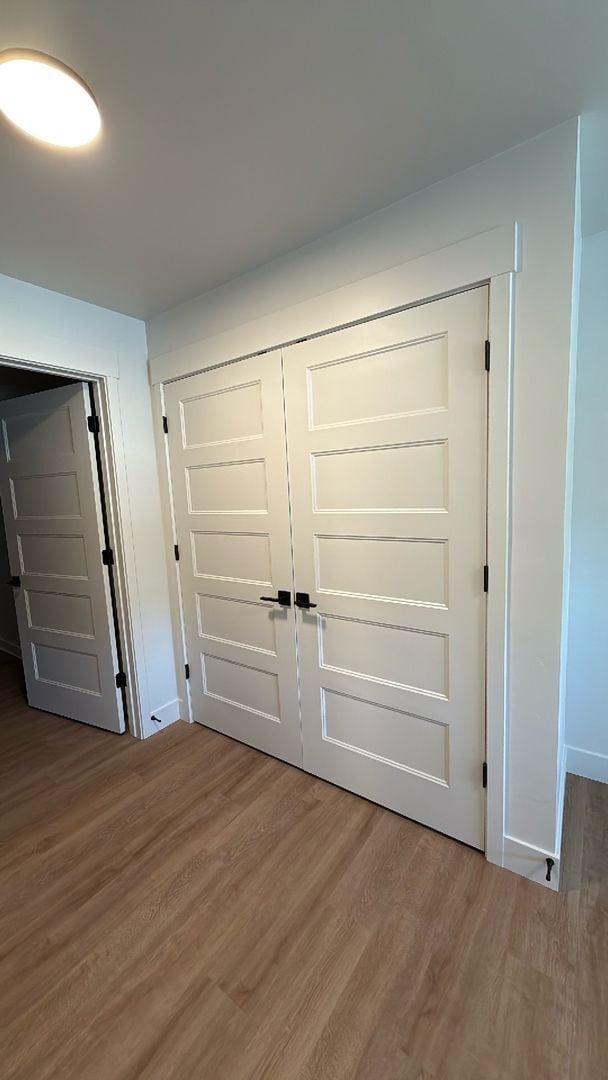 Building Photo - 2 bed 2 bath apartment (FIRST MONTH RENT F...