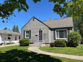 Building Photo - 3 bed/2 bath single family in Fulton Heights available!!