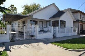 Building Photo - 7604 Avenue I