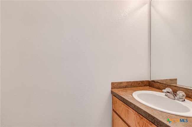 Building Photo - 4005 Doraine Ct