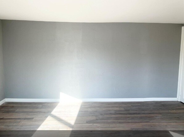 Building Photo - 7515 Bayway Dr