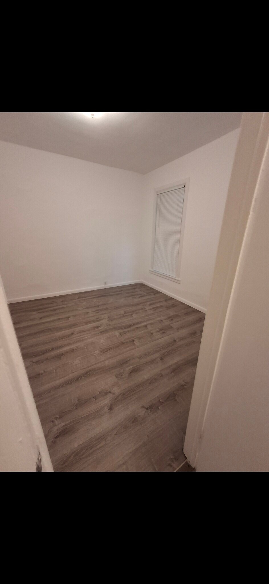 Building Photo - 44 Portsmouth Pl NE