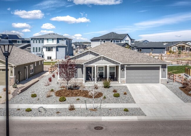 Building Photo - Luxury Ranch-Style Home for Rent | Wolf Ranch | D20 Schools | Pikes Peak Views