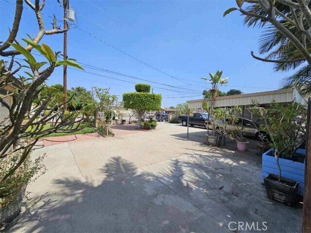 Building Photo - 3167 Havenpark Ave