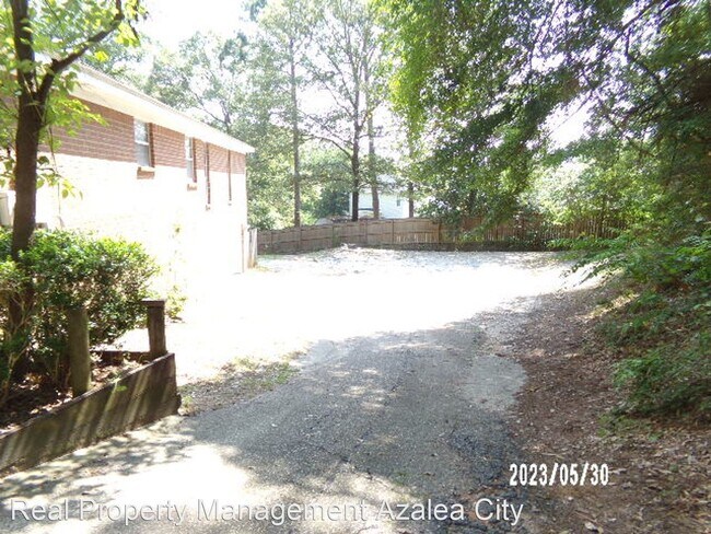 Building Photo - 3 br, 2 bath House - 1155 Richmond Ct