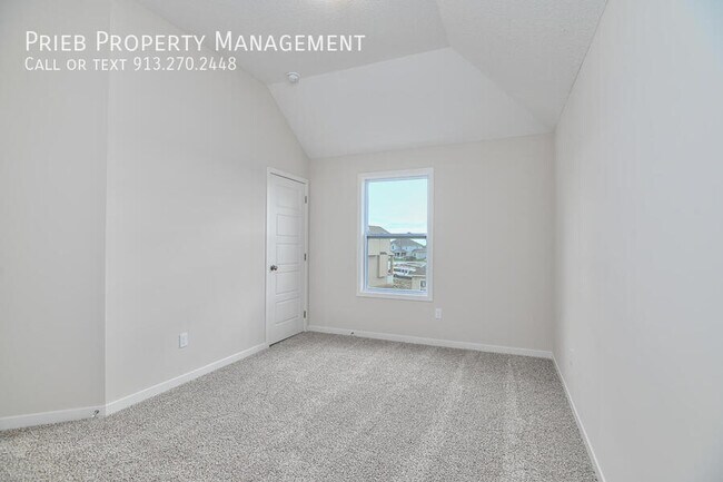 Building Photo - 2677 W Dartmouth St