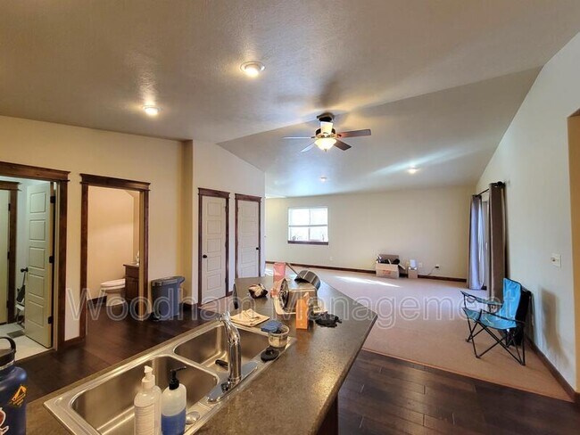 Building Photo - 103 Covey Ct