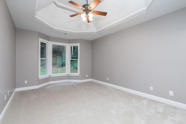 Building Photo - 802 Satinwood Pl