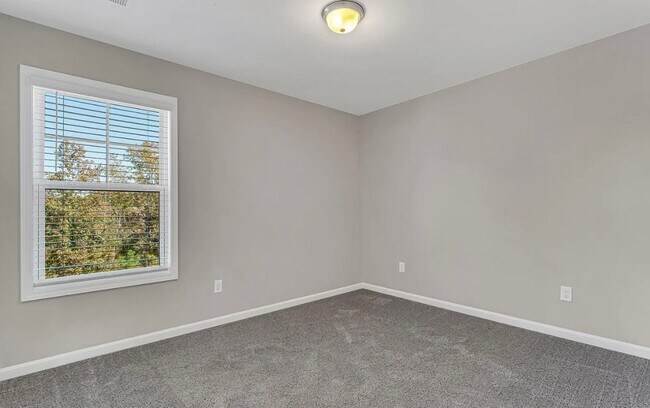 Building Photo - Stunning 3/2.5 Townhome Available Now!