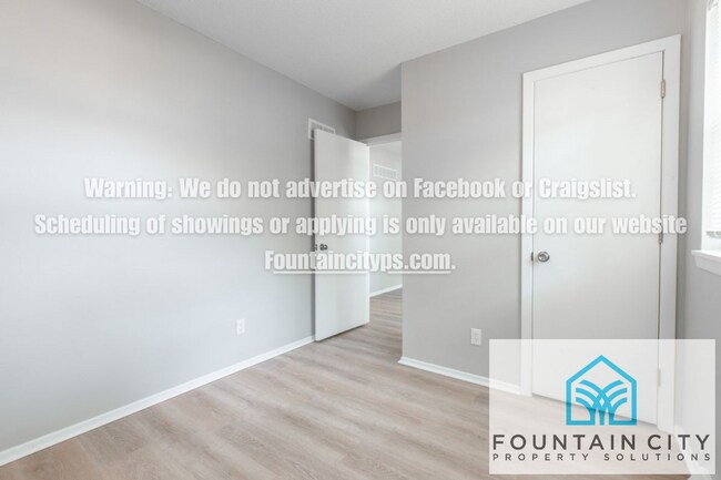 Building Photo - 4431-4437 Northeast Winn Road