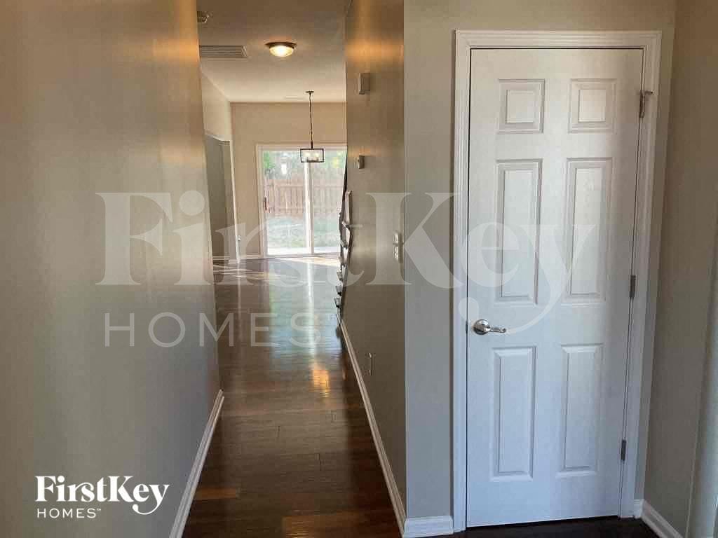 Building Photo - 11440 Callahan Mill Dr