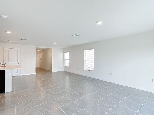Building Photo - NEW HOME: 5/3: OCALA CROSSINGS SOUTH