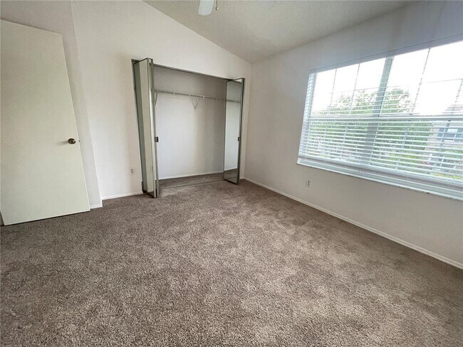 Building Photo - 6338 Bayside Key Dr