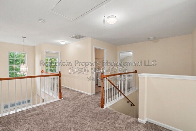 Building Photo - 13502 Delstone Dr