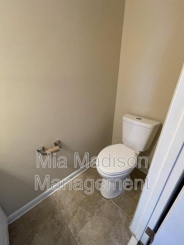 Building Photo - 10710 Egmont Rd