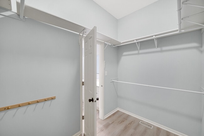 Building Photo - 310 Cornwall Cir