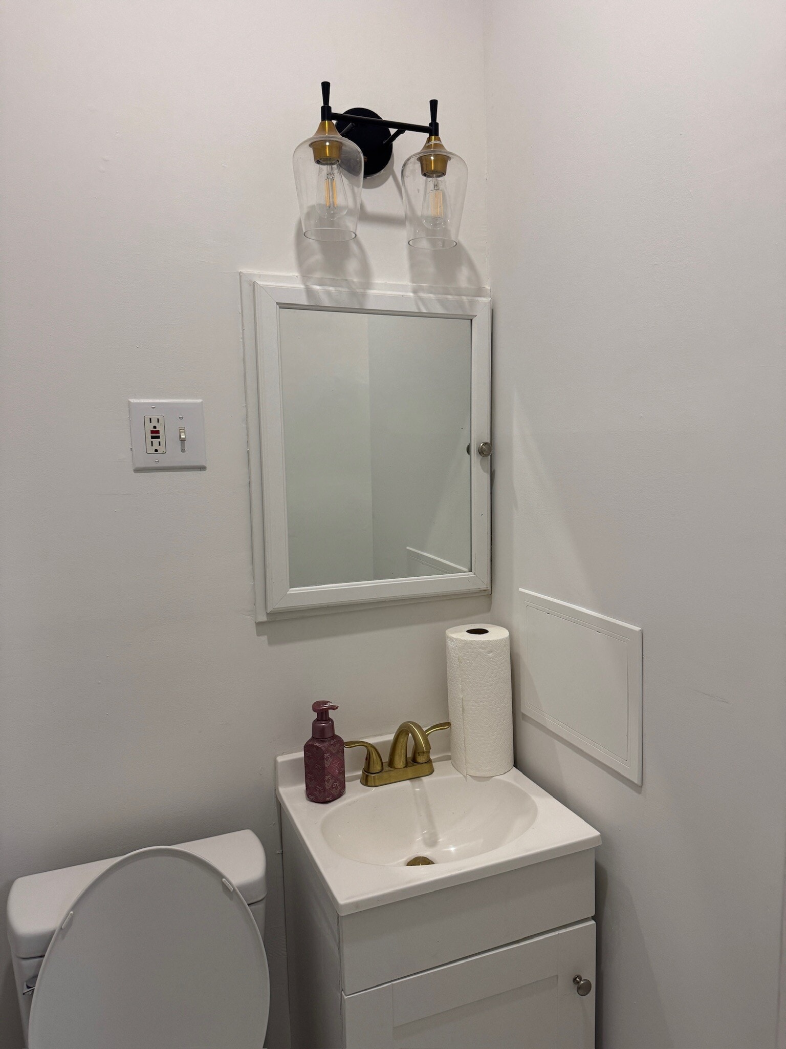 Building Photo - 5409 Walnut St