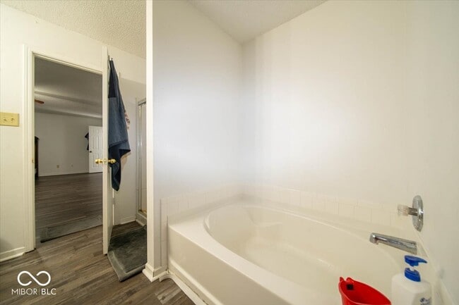 Building Photo - 2897 Sentiment Ln