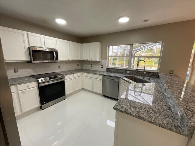 Building Photo - 13668 Crystal River Dr