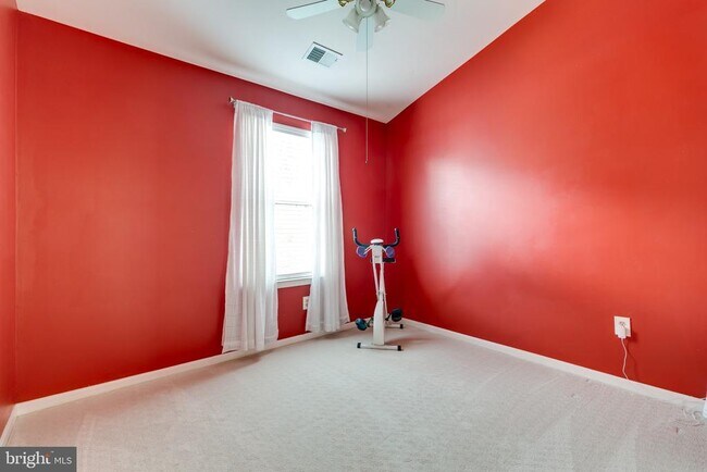 Building Photo - 20780 Dockside Terrace
