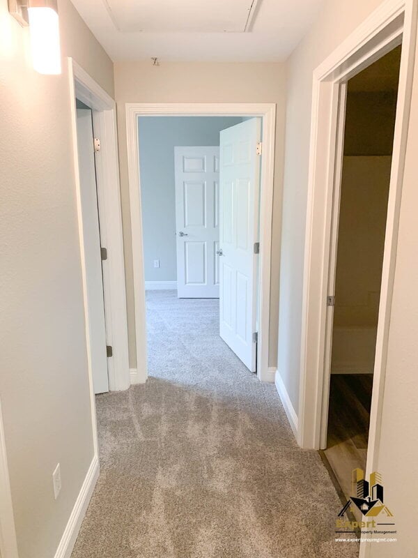 Building Photo - 501 Gibson Dr