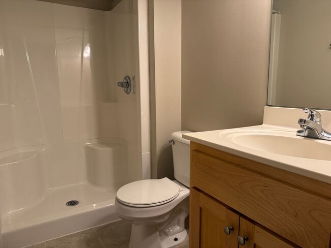 Building Photo - Spacious 3BR / 3BA Townhome with 2-Car Garage – Available Mid-March!