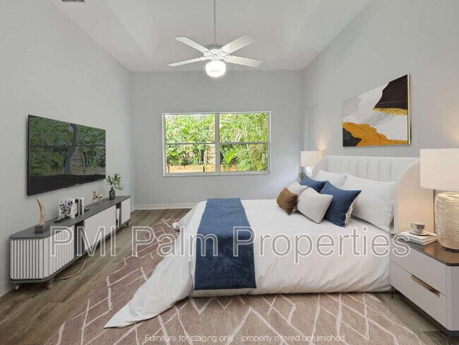 Building Photo - 10293 Allamanda Blvd