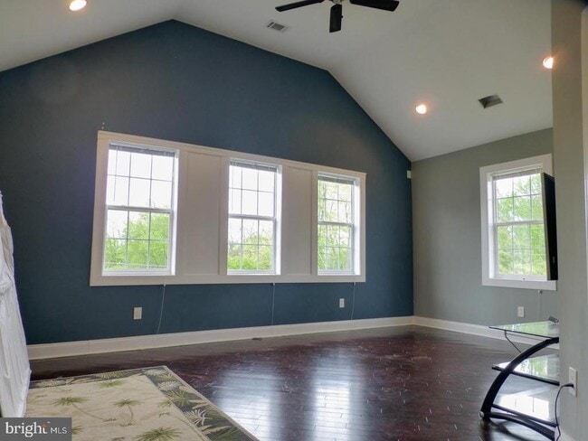 Building Photo - 2621 Stenhouse Pl