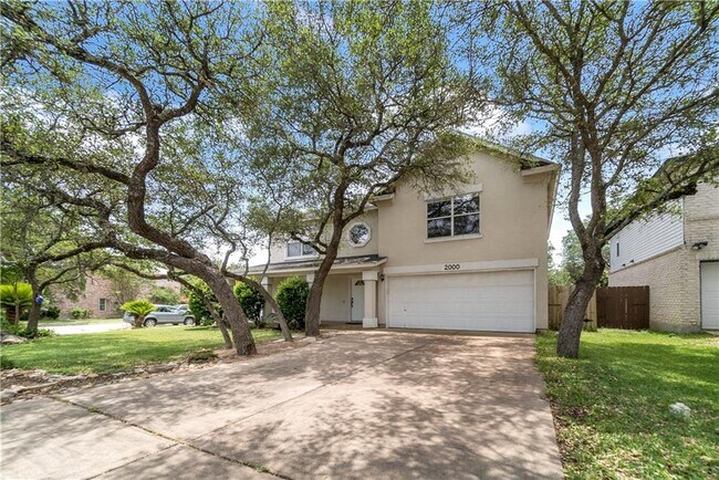 Building Photo - 2000 Continental Pass