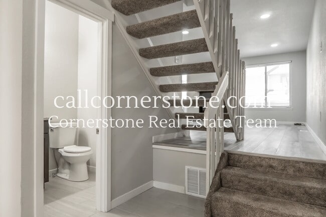 Building Photo - 4877 Bluestem Dr