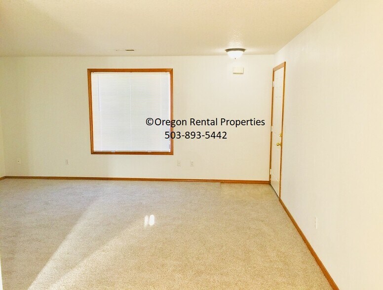 Building Photo - 8108 SE Knight St