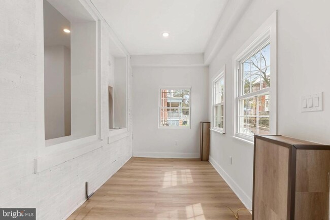 Building Photo - 5237 McKean Ave