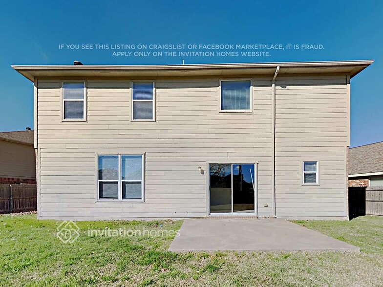 Building Photo - 13001 Fencerow Rd