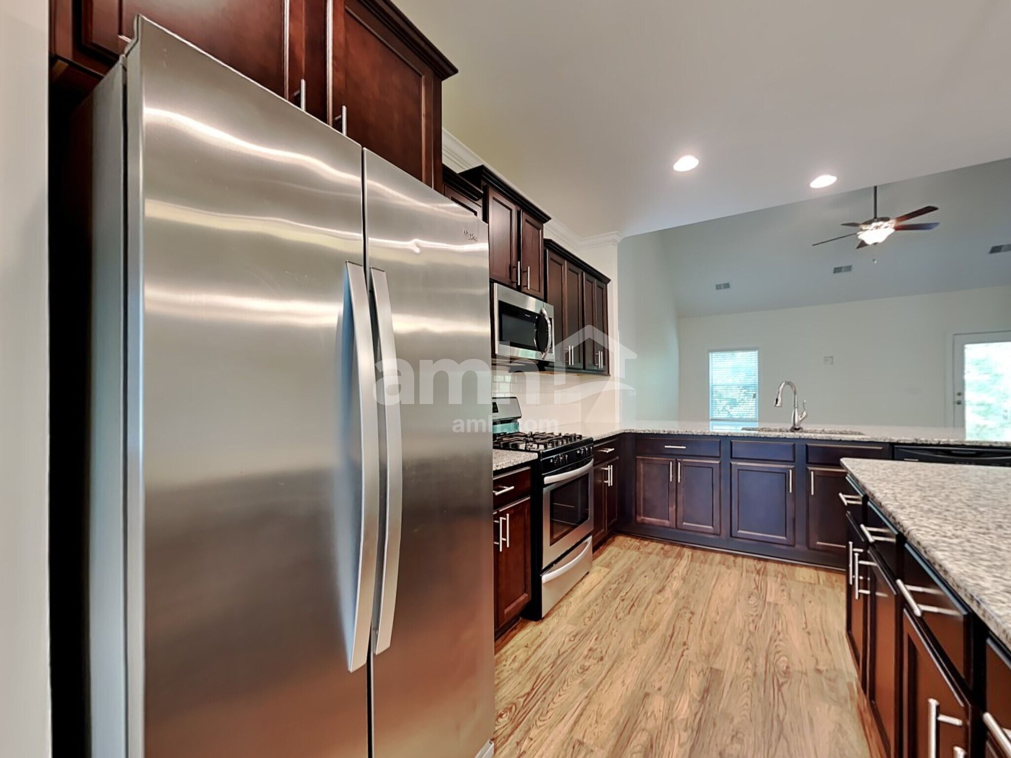 Building Photo - 101 Doral Blue Dr
