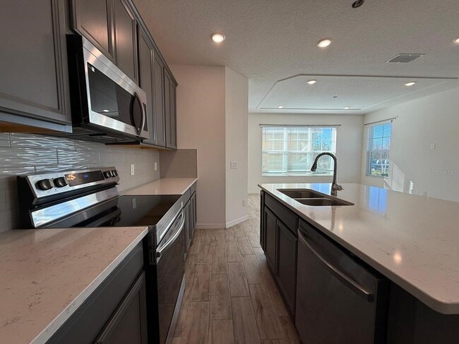 Building Photo - 7000 Twilight Bay Dr