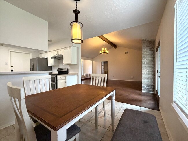 Building Photo - 22319 Merrymount Dr