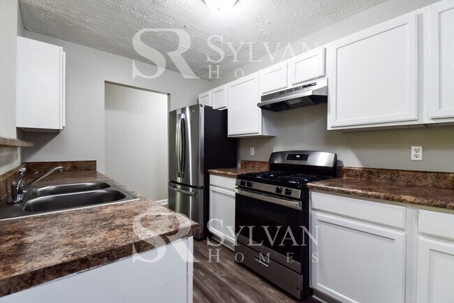 Building Photo - Coming HOME never felt so good!