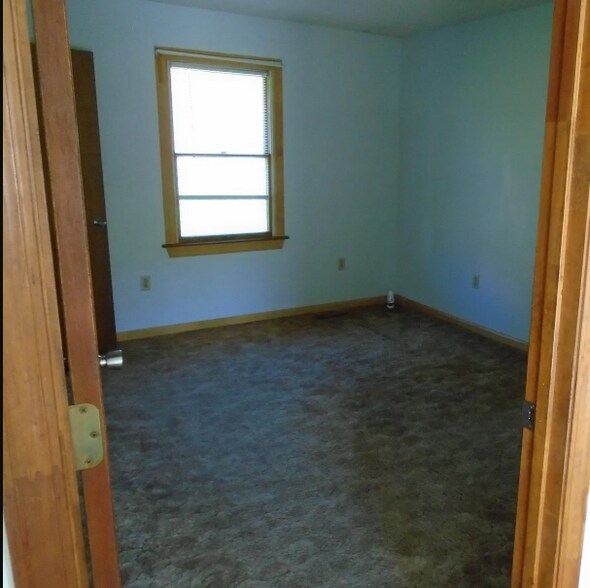 Building Photo - 118 Riley Dr