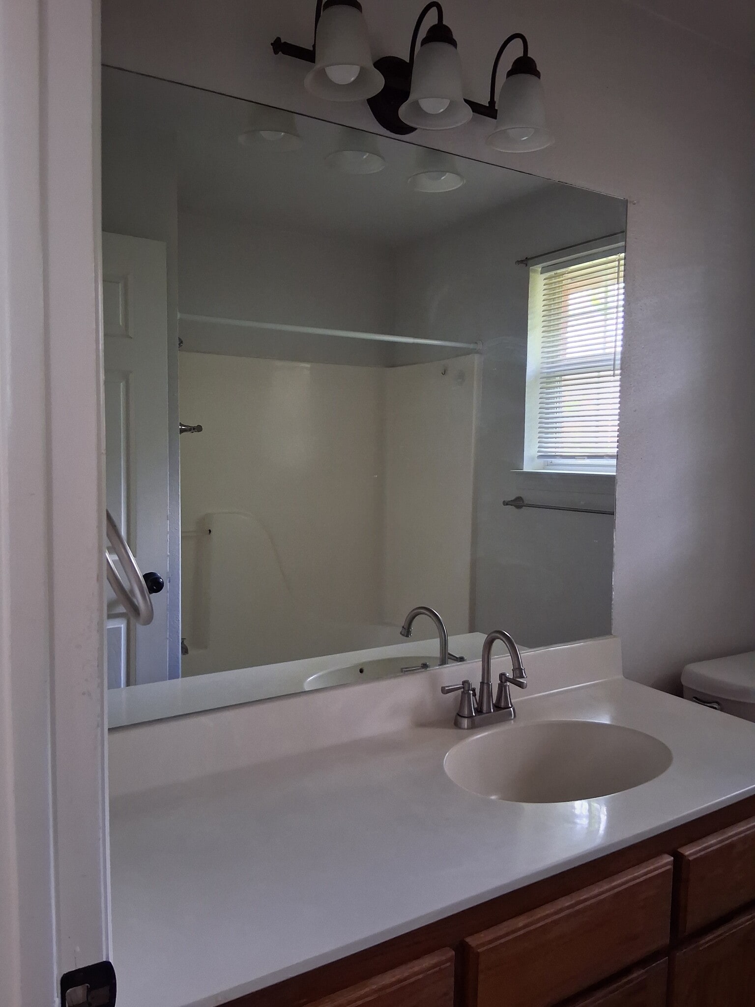 Building Photo - 1016 Brookhaven