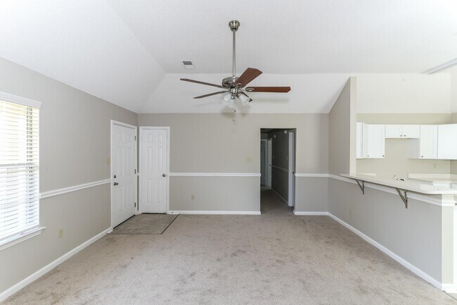 Building Photo - 4072 Angelace Dr N