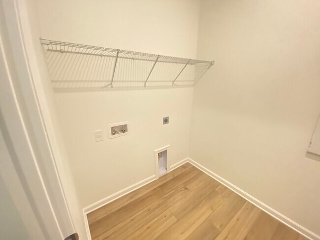 Building Photo - 6338 Trailblaze Bnd