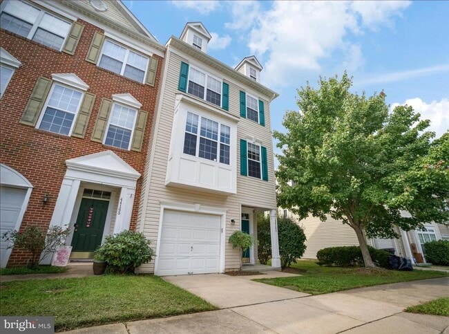 Building Photo - 44163 Azalea Ct
