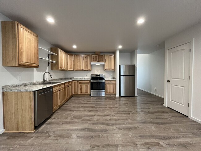 Building Photo - JDD2413