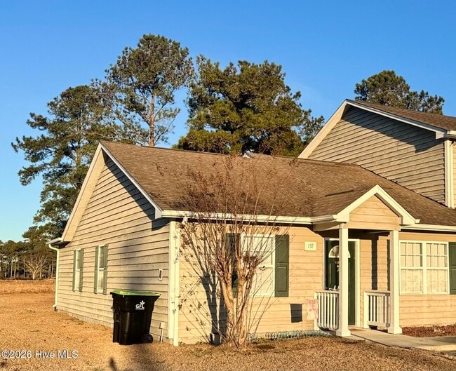 Building Photo - 601 Peletier Loop Rd