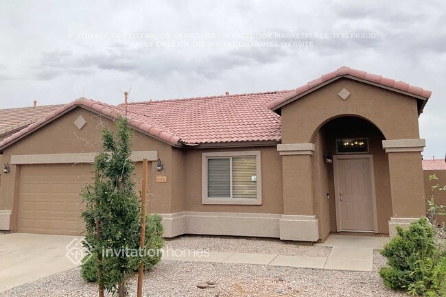 Building Photo - 30737 N Royal Oak Way